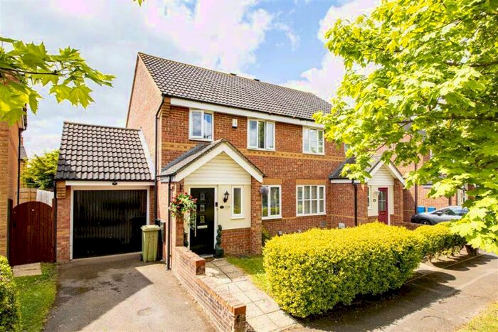 3 Bedroom Semi-Detached House To Rent In Blanchland Circle, Monkston, Milton Keynes, MK10