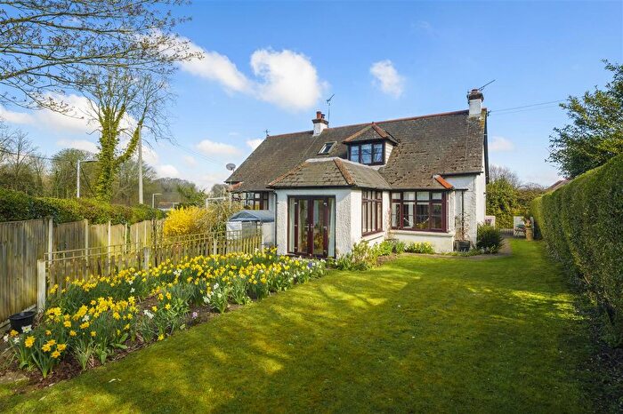4 Bedroom Detached House For Sale In Eythorne Road, Shepherdswell, CT15