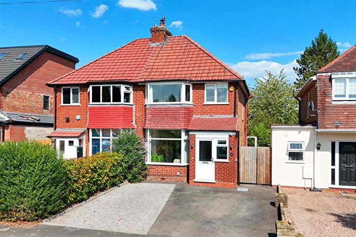 3 Bedroom Semi Detached House For Sale In Hurdis Road, Shirley, Solihull, B90