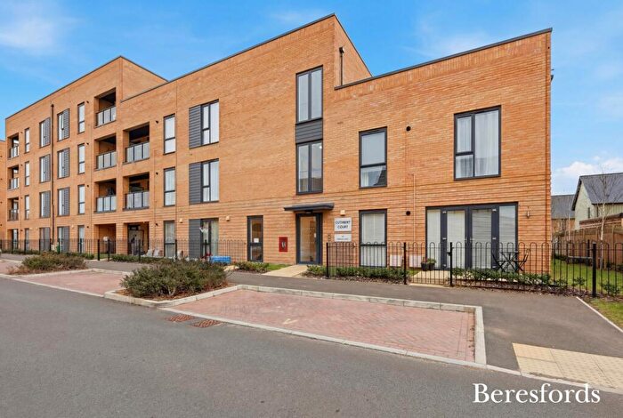 2 Bedroom Apartment For Sale In Falcon Way, South Ockendon, RM15