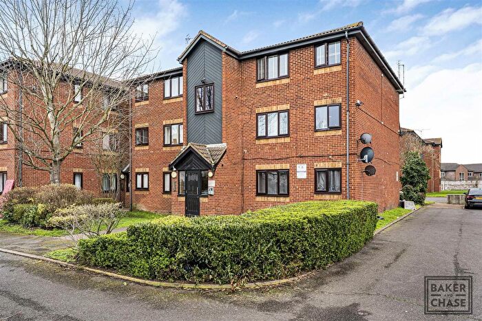 Studio For Sale In Tramway Avenue, Edmonton, London, N9