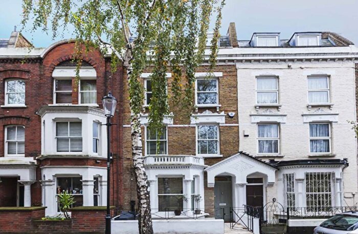4 Bedroom House To Rent In Stadium Street, Chelsea, SW10