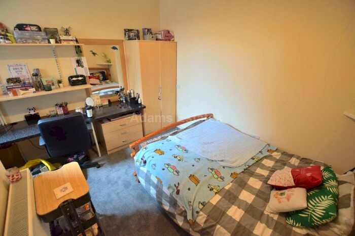 7 Bedroom Terraced House To Rent In London Road, Reading, RG1