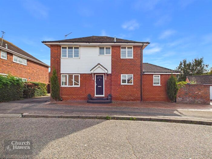 4 Bedroom Detached House For Sale In Brent Avenue, South Woodham Ferrers, Chelmsford, CM3