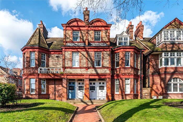 4 Bedroom Maisonette To Rent In Mount Nod Road, London, SW16