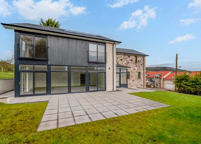 5 Bedroom Detached House For Sale In Main Street, Keltybridge, KY4