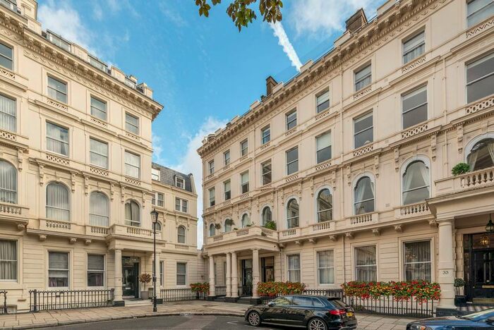 3 Bedroom Flat To Rent In Lancaster Gate, Lancaster Gate, London, W2