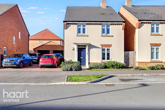 4 Bedroom Detached House To Rent In Peregrine Way, Bedford, MK42