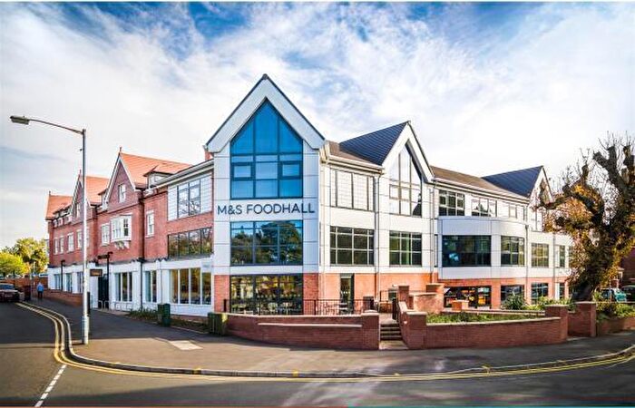 1 Bedroom Apartment For Sale In St. Marys Row, Moseley, Birmingham, B13