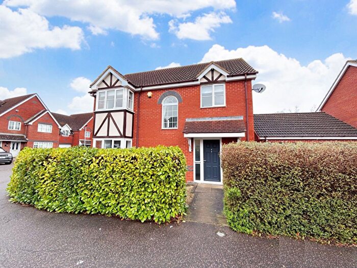 4 Bedroom Detached House For Sale In Marconi Drive, Yaxley, Peterborough, PE7