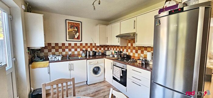 2 Bedroom End Of Terrace House To Rent In Hammond Way, Penylan, Cardiff, CF23