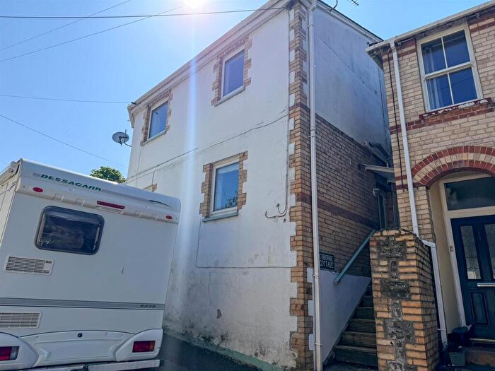 2 Bedroom Cottage For Sale In Bishops Tawton, Barnstaple, EX32