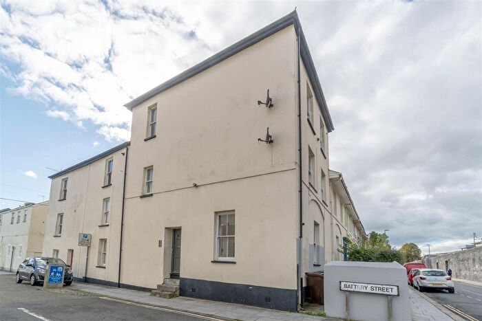1 Bedroom Flat To Rent In Clarence Place, Stonehouse, Plymouth, PL1
