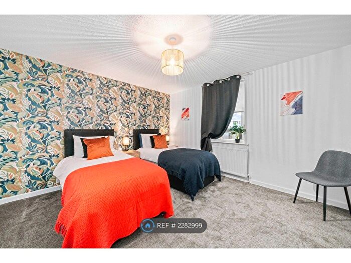 3 Bedroom Flat To Rent In Colt Avenue, Coatbridge, ML5