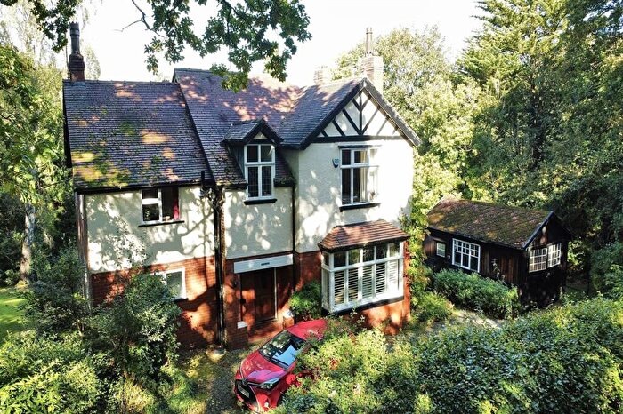 5 Bedroom Detached House For Sale In Knowle Road, Mellor, SK6