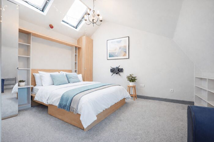 1 Bedroom Flat To Rent In Park Place, Flat, BS8