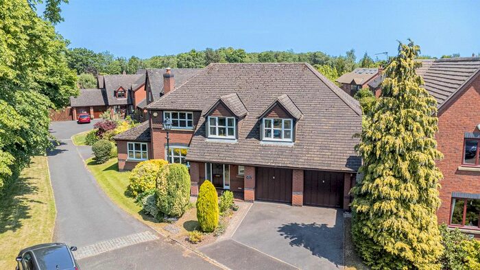 4 Bedroom Detached House For Sale In Littlecote Gardens, Appleton, Warrington, WA4