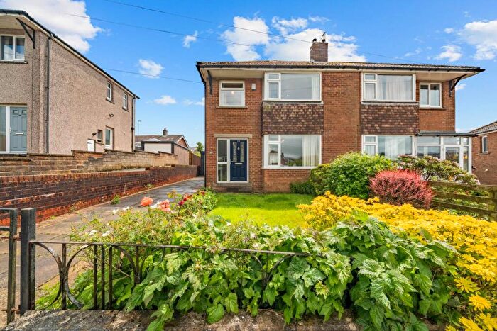 3 Bedroom Semi-Detached House For Sale In Weston Vale Road, Queensbury, BD13