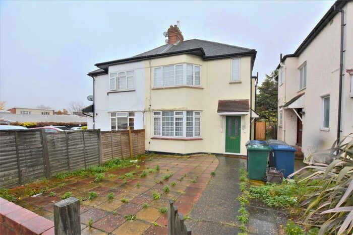 1 Bedroom Flat To Rent In Park Road, London NW4