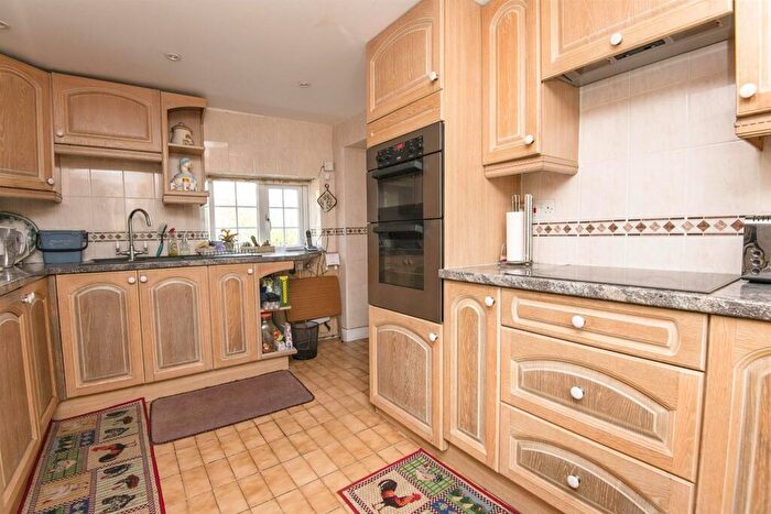 4 Bedroom Detached House For Sale In Ham, Axminster, EX13