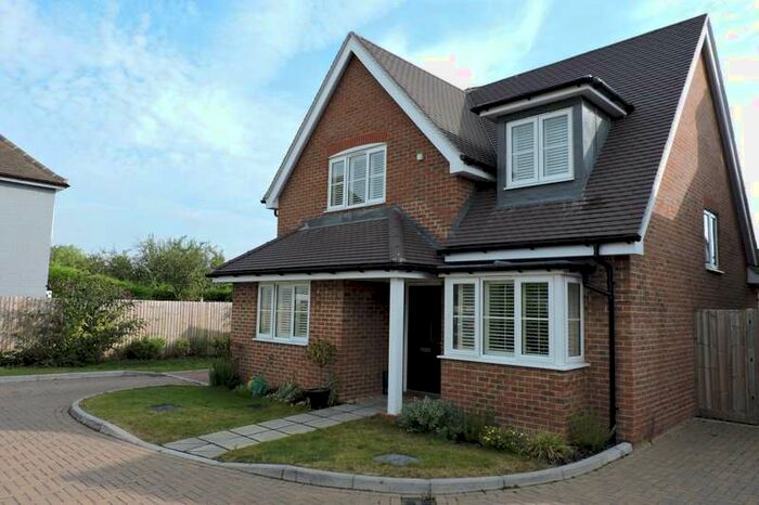 3 Bedroom Detached House To Rent In Normandy Village, Nr Guildford, GU3