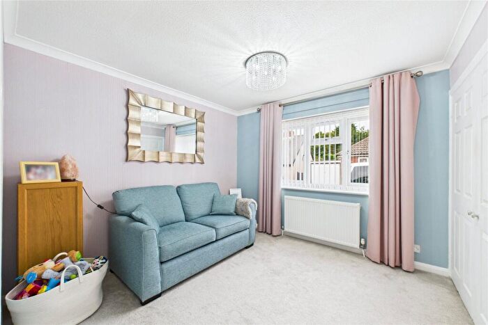 2 Bedroom Bungalow For Sale In Newtown Road, Sandhurst, Berkshire, GU47