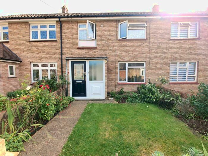 5 Bedroom Terraced House To Rent In Jesmond Road, Grays RM16