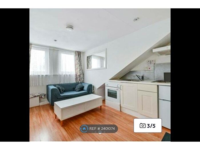 1 Bedroom Flat To Rent In Dean Road, Hounslow, TW3