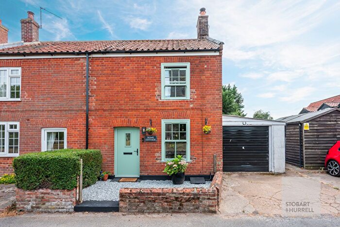 2 Bedroom Semi-Detached House For Sale In Home Cottage, Front Street, Trunch, Norfolk, NR28