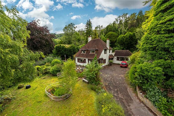 4 Bedroom Detached House For Sale In The Coombe, Betchworth, Surrey, RH3