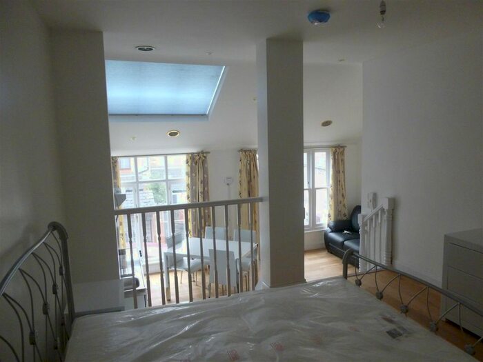 Studio To Rent In Flat, Newmarket Road, Cambridge, CB5