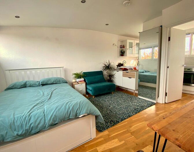 Studio To Rent In Mayton Street, Islington, N7