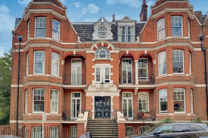 2 Bedroom Flat To Rent In Southwood Lane, Highgate, N6