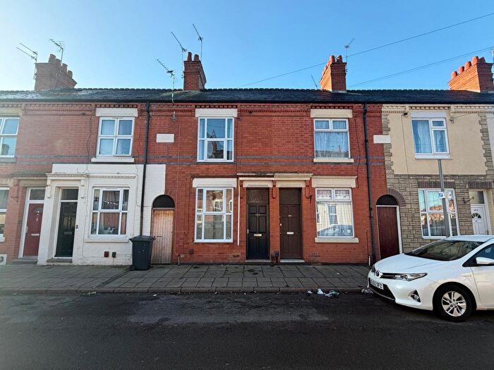 2 Bedroom Terraced House To Rent In Bonchurch Street, Woodgate, LE3