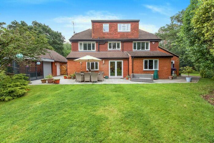 5 Bedroom Detached House To Rent In New Mill Lane, Eversley, RG27