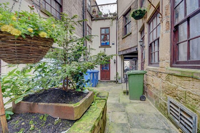 1 Bedroom Flat To Rent In St. Annes Staith, Whitby, YO21