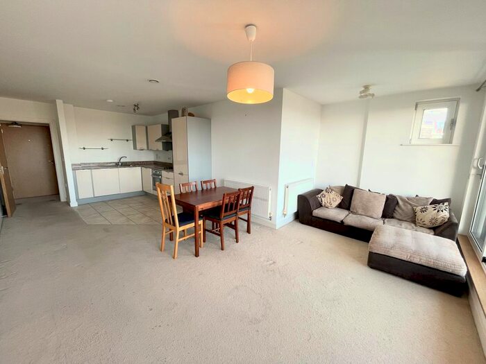 2 Bedroom Flat To Rent In Ocean Way, Ocean Village, Southampton, SO14