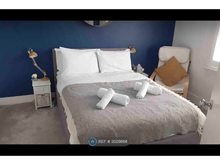 1 Bedroom Flat To Rent In Queens Park Road, Brighton, BN2