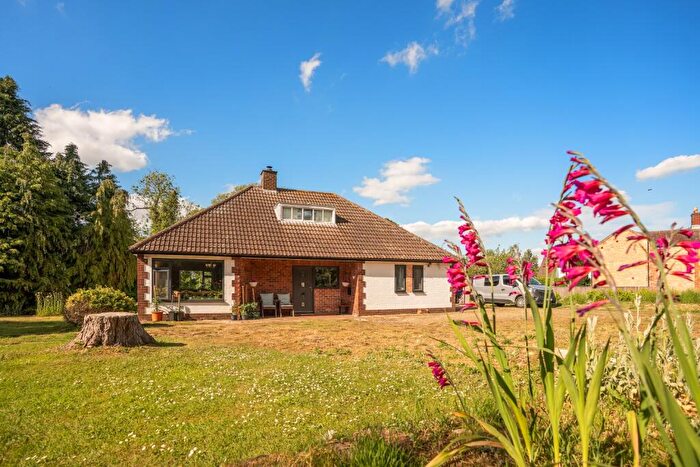 5 Bedroom Detached House For Sale In Ballinure High Street, Snitterby, Snitterby, Gainsborough, DN21