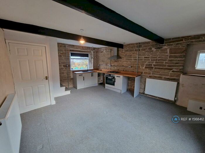 2 Bedroom End Of Terrace House To Rent In Haycliffe Lane, Bradford, BD5
