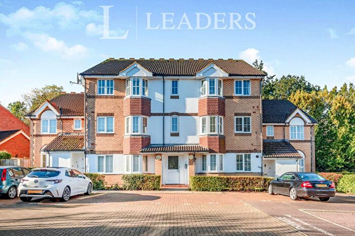 2 Bedroom Apartment To Rent In Goddard Close, Maidenbower, RH10