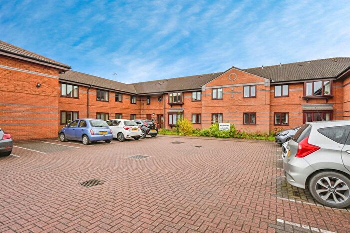 2 Bedroom Flat For Sale In The Dovedales, Mickleover, Derby, DE3