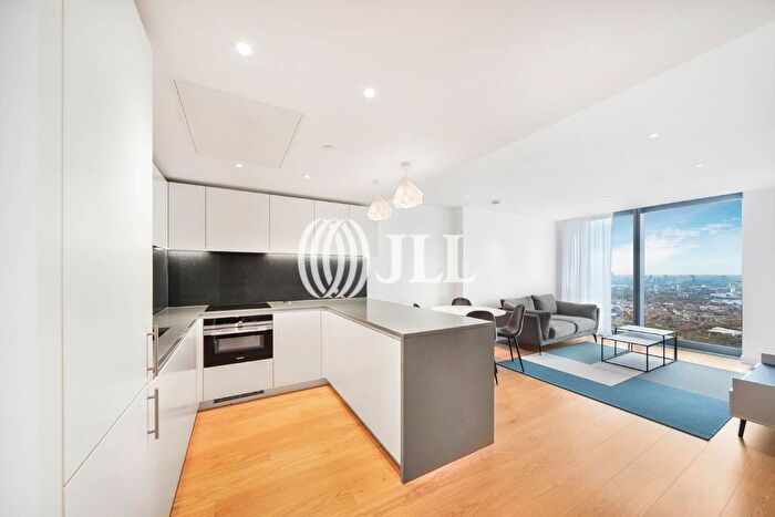 1 Bedroom Flat To Rent In Landmark Pinnacle, Marsh Wall, E14