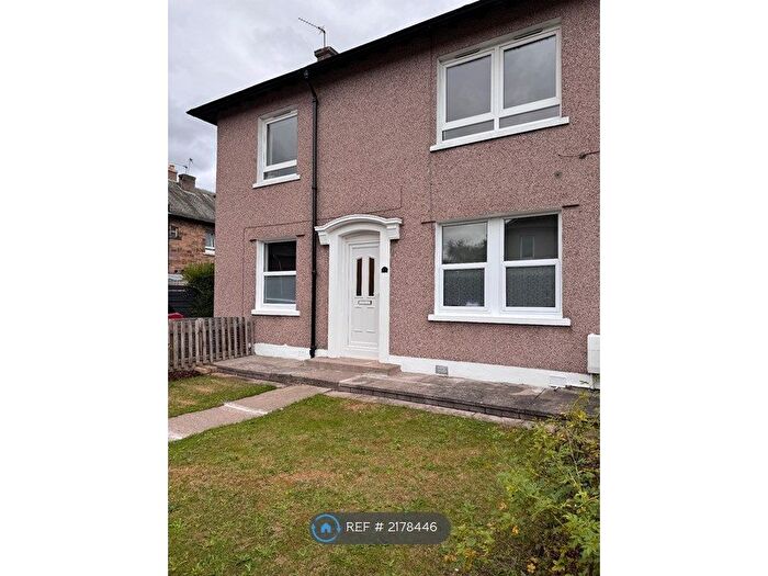 2 Bedroom Flat To Rent In Chesser Grove, Edinburgh, EH14