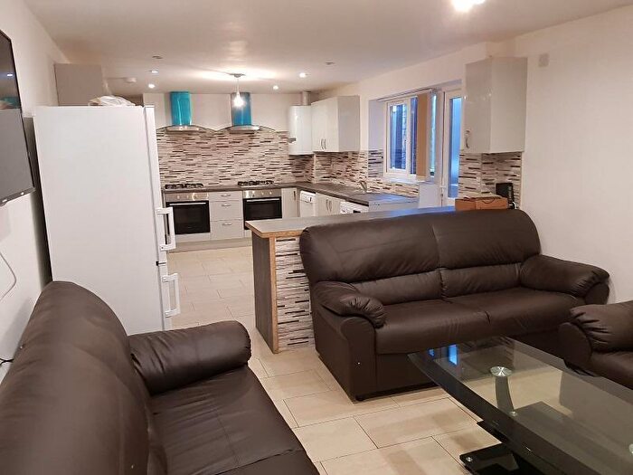 1 Bedroom Terraced House To Rent In Dawlish Road, Birmingham, B29