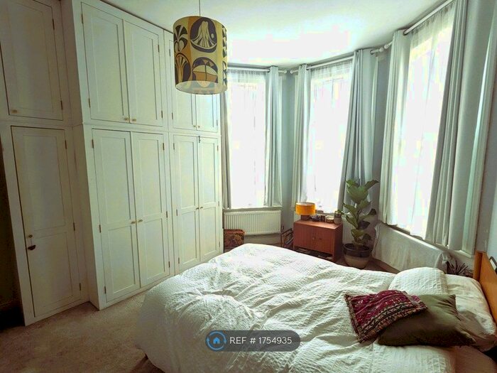 2 Bedroom Flat To Rent In Harringay Ladder, London, N4