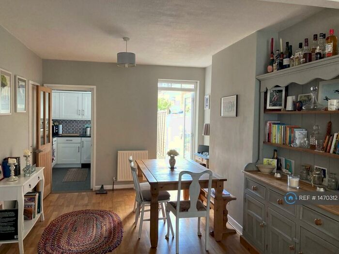 3 Bedroom Terraced House To Rent In George Street, Salisbury, SP2