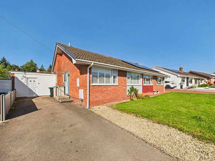 3 Bedroom Semi-Detached Bungalow For Sale In Lancaster Drive, Lydney, GL15