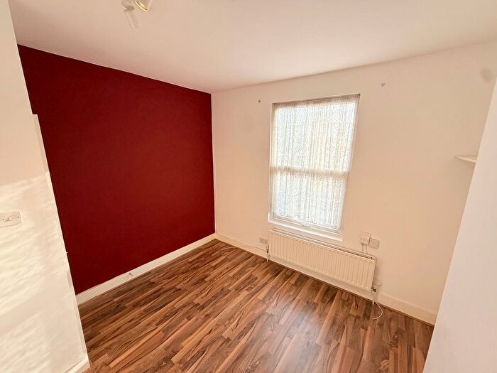 1 Bedroom Flat To Rent In Malpas Road, London, SE4
