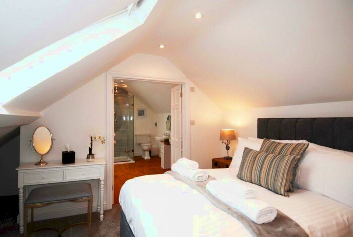 2 Bedroom Apartment To Rent In Old Town Suites, Parsons Street, Banbury, Oxon, OX16